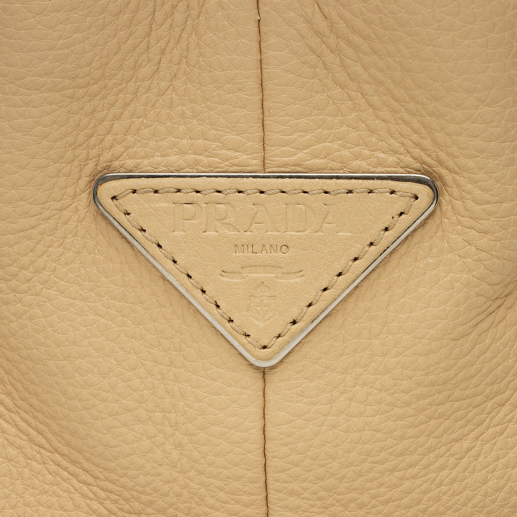 Prada Vitello Daino Side Pocket Tote (SHF-X1nyO5)