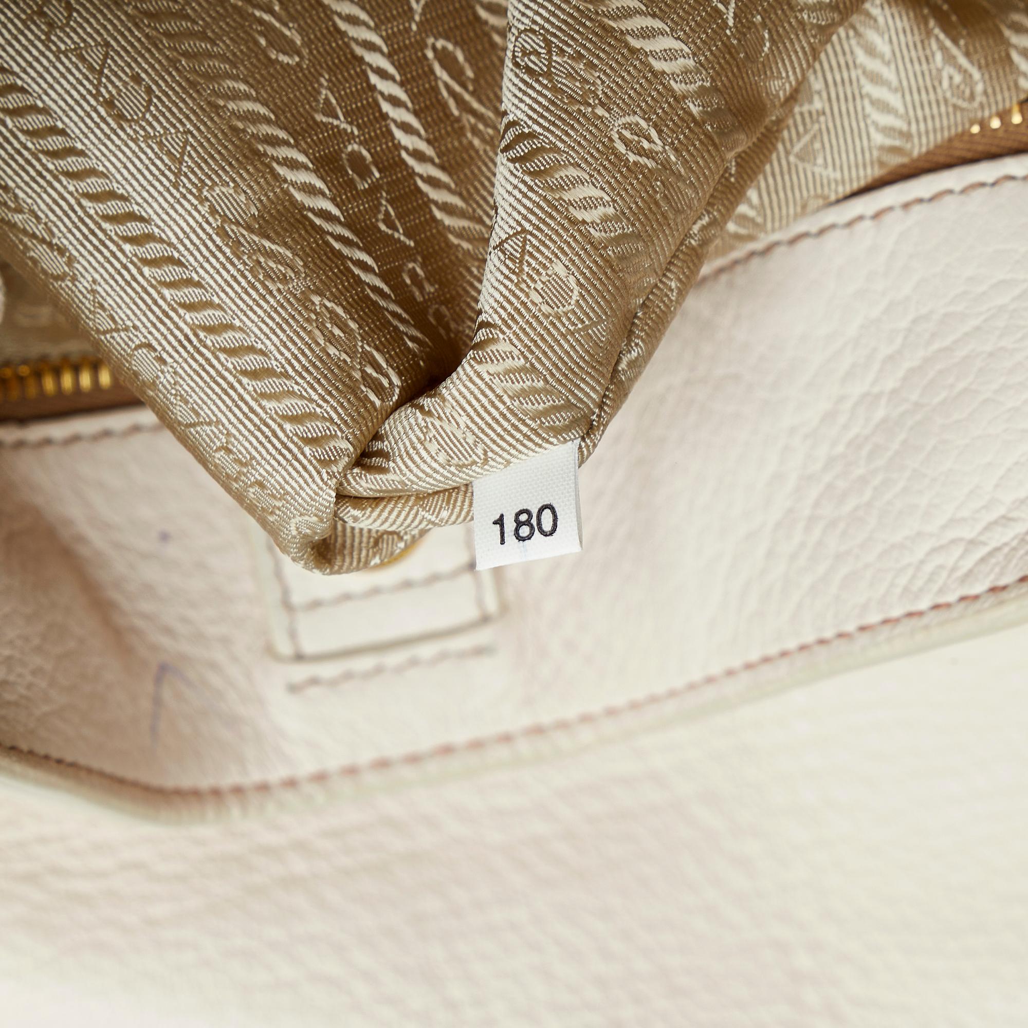 Prada Vitello Daino Size Zip Tote (SHG-yadT4k)