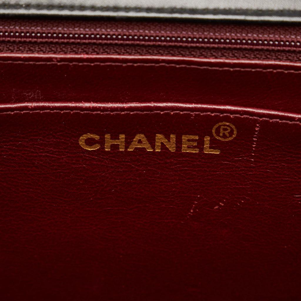 CHANEL Maxi XL Classic Lambskin Single Flap Shoulder Bag