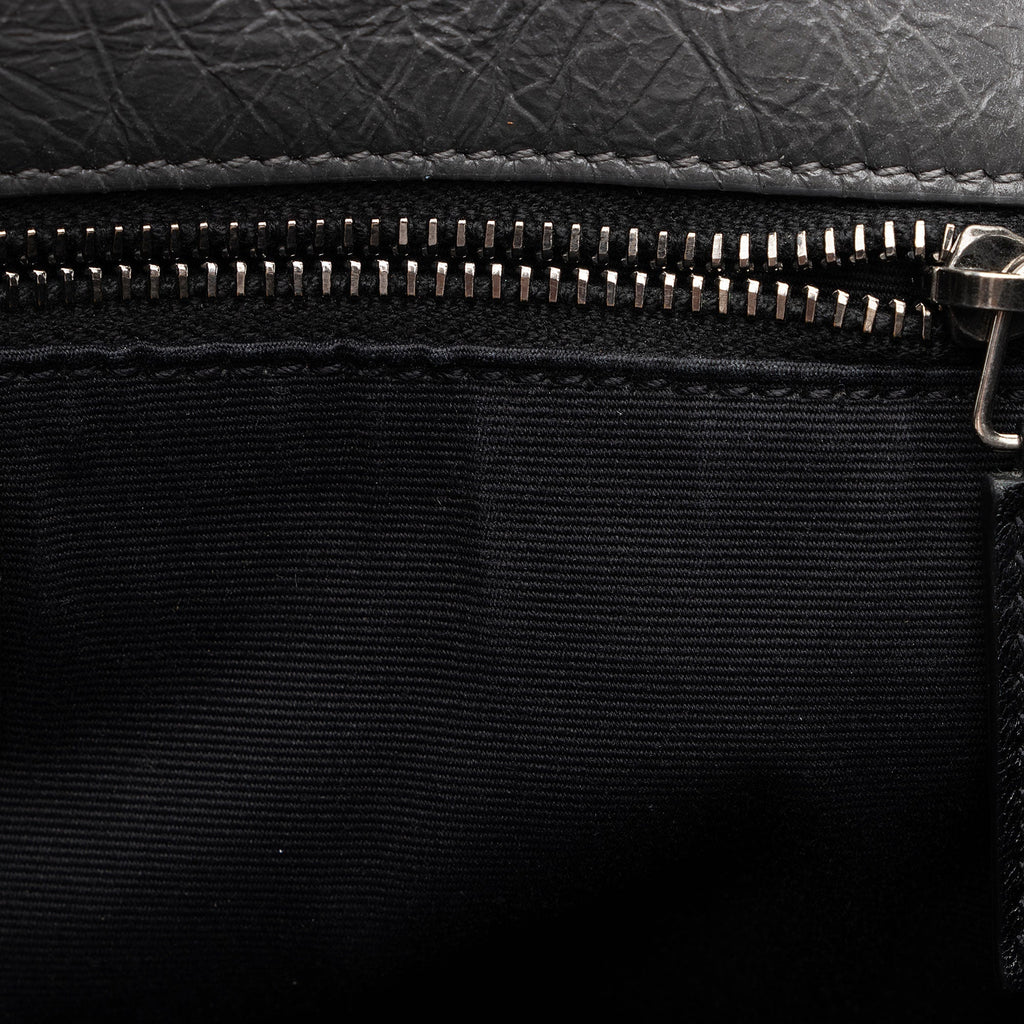 Saint Laurent Crinkled Calfskin Monogram Niki Medium Shoulder Bag (SHF-J4S3bV)