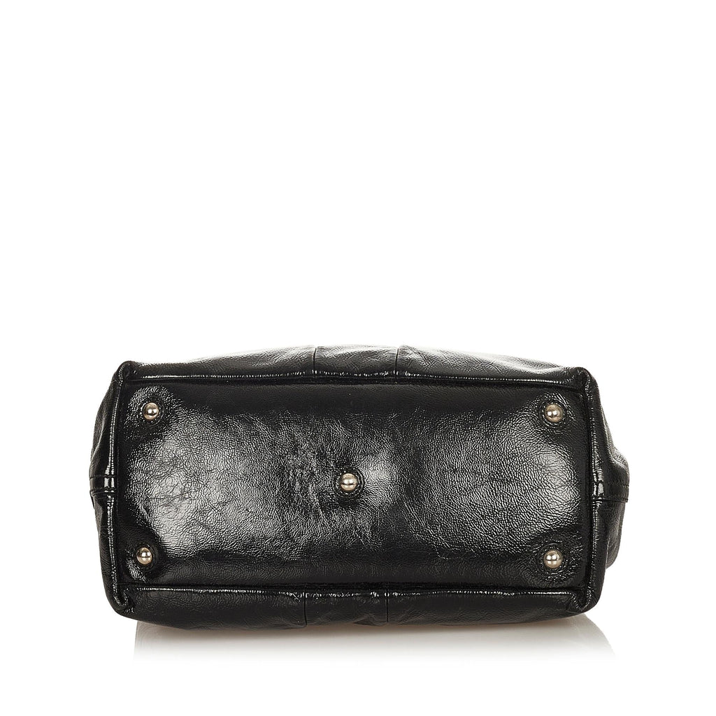 Saint Laurent Easy Patent Leather Handbag (SHG-31780)