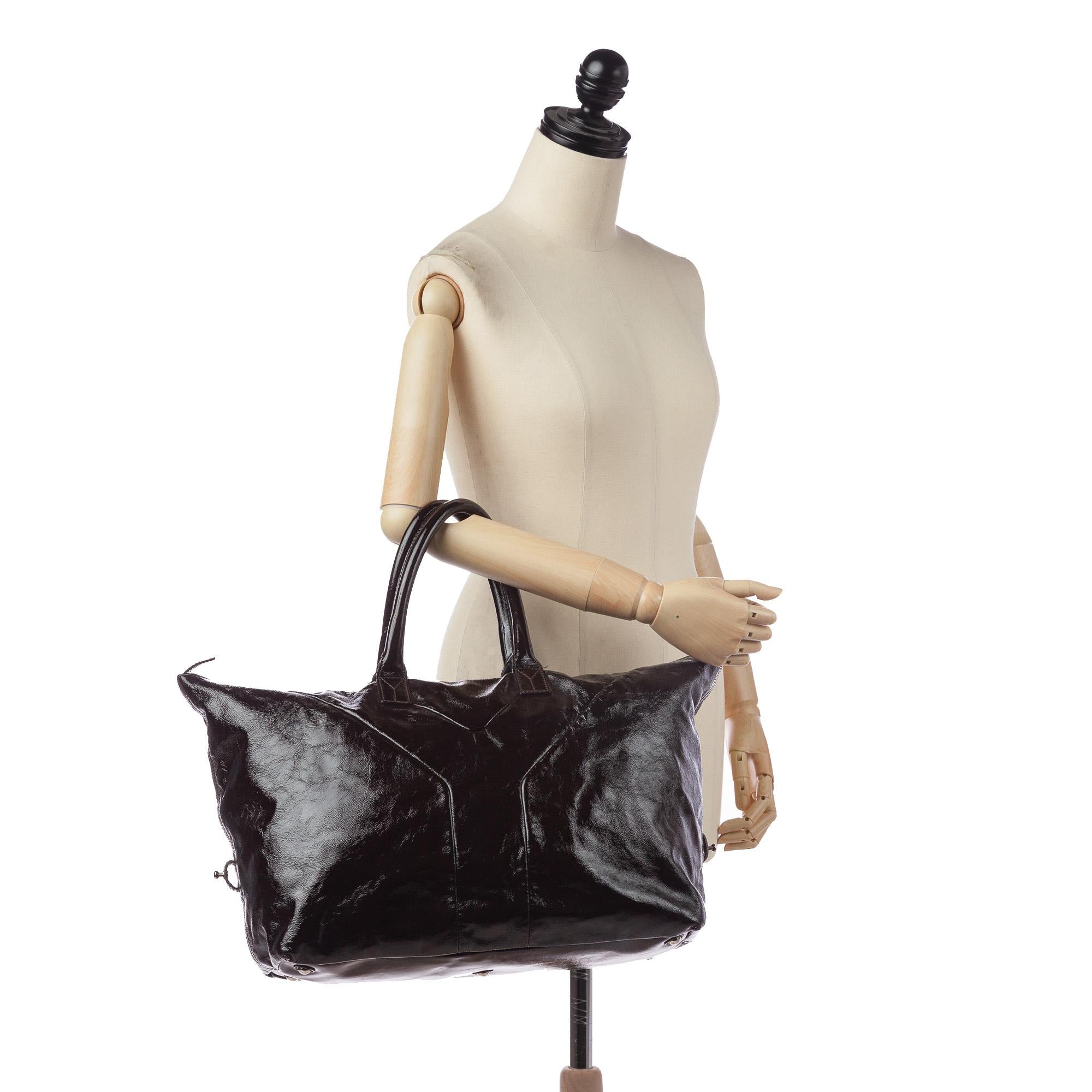 Saint Laurent Easy Y Patent Leather Tote Bag (SHG-31280)