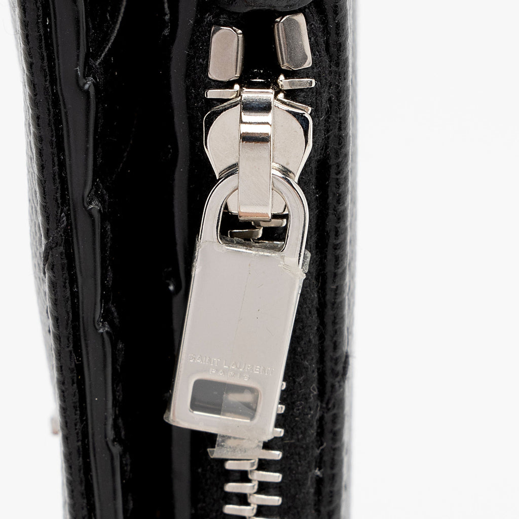 Saint Laurent Grain de Podure Zipped Monogram Wallet (SHF-we8vHe)