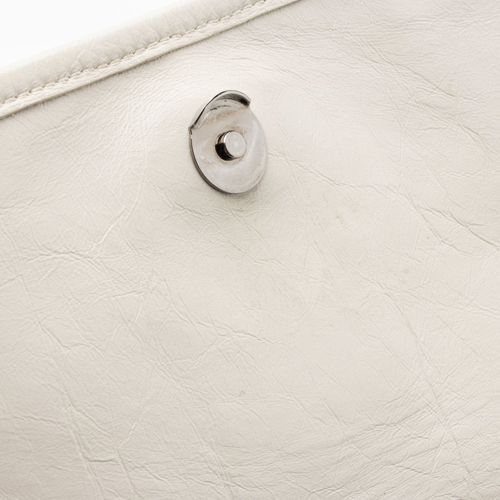 Saint Laurent Lambskin Monogram Niki Medium Shoulder Bag (SHF-bFf3zX)