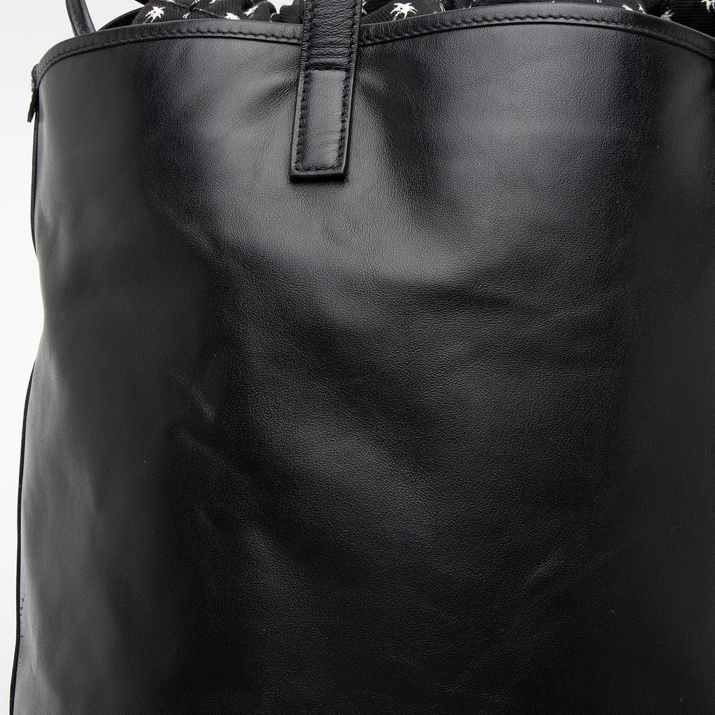 Saint Laurent Leather Teddy Large Bucket Bag (SHF-s2ALK4)