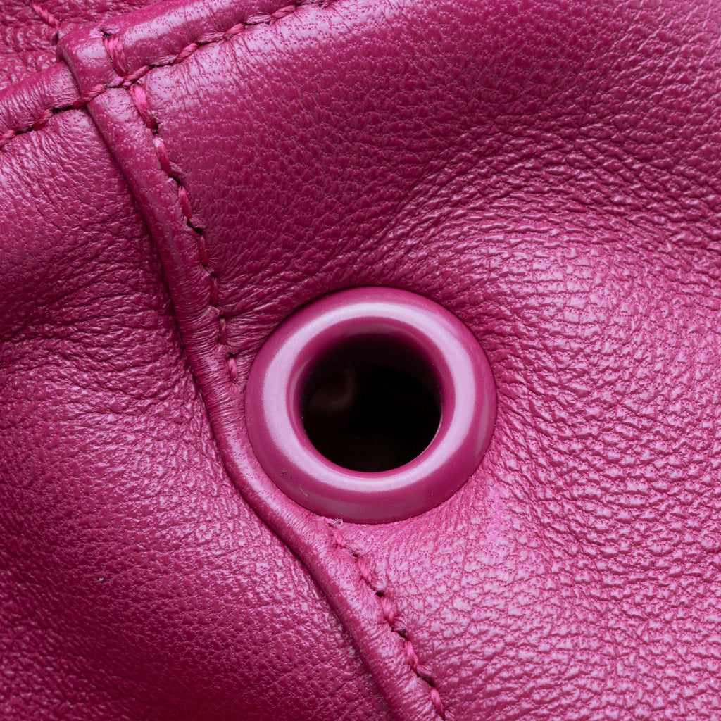 Saint Laurent Leather Teddy Small Bucket Bag (SHF-xicq3g)