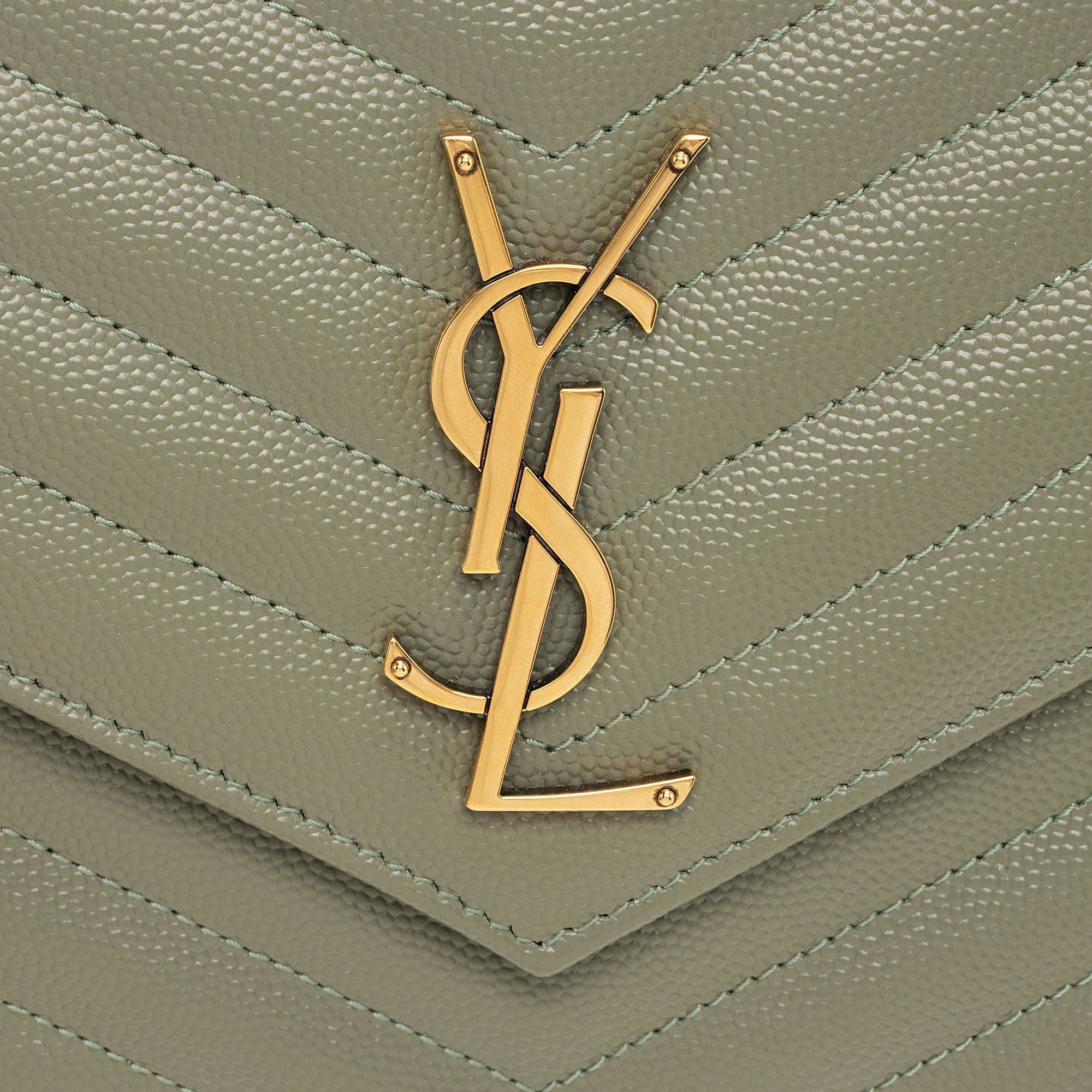 Saint Laurent Matelasse Grain de Poudre Monogram Envelope Pouch (SHF-H63Wlo)