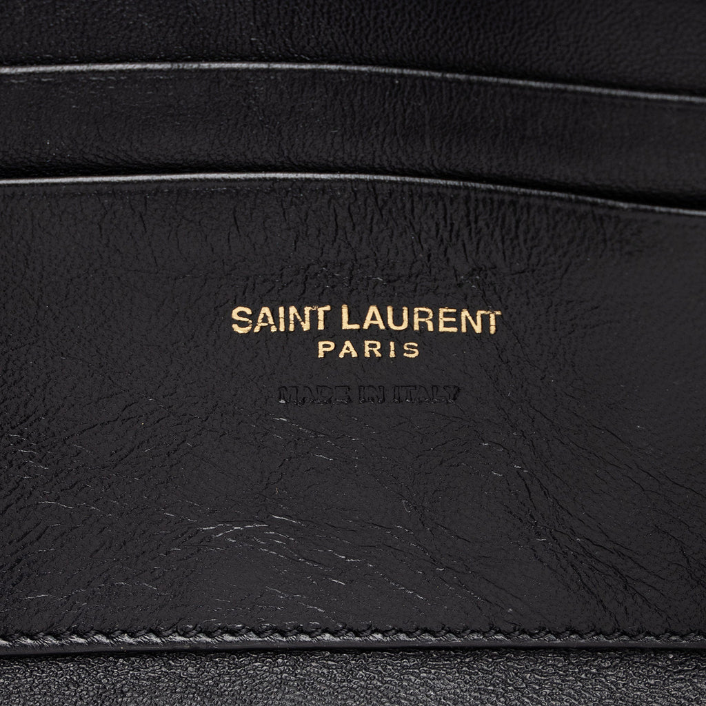Saint Laurent Matelasse Patent Leather Monogram Lou Mini Camera Bag (SHF-Z68kf0)