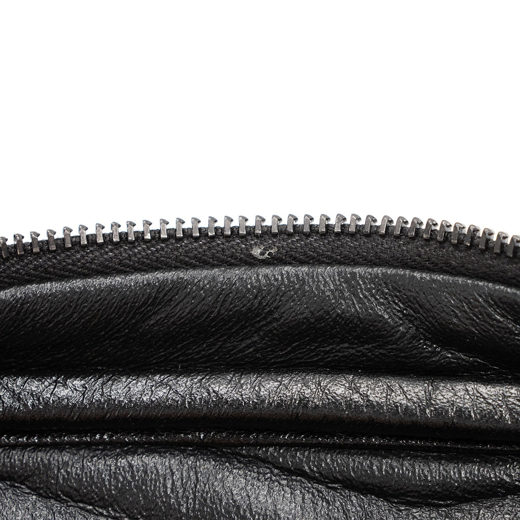 Saint Laurent Matelasse Patent Leather Monogram Lou Mini Camera Bag (SHF-xwMZnb)