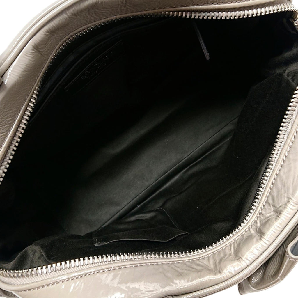 Saint Laurent Patent Leather Shoulder Bag (SHG-33480)