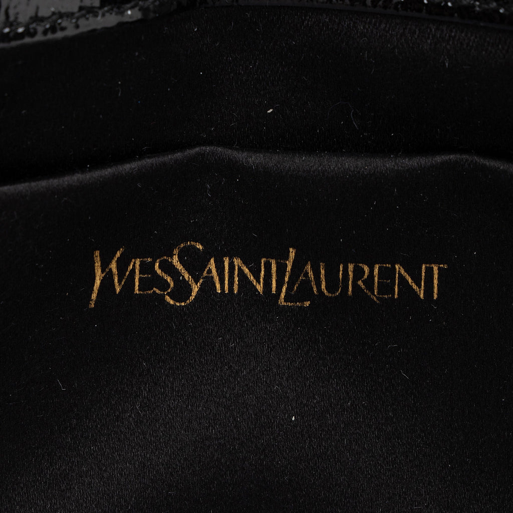 Saint Laurent Vintage Patent Leather Monogram Belle de Jour Clutch (SHF-BY8Utu)