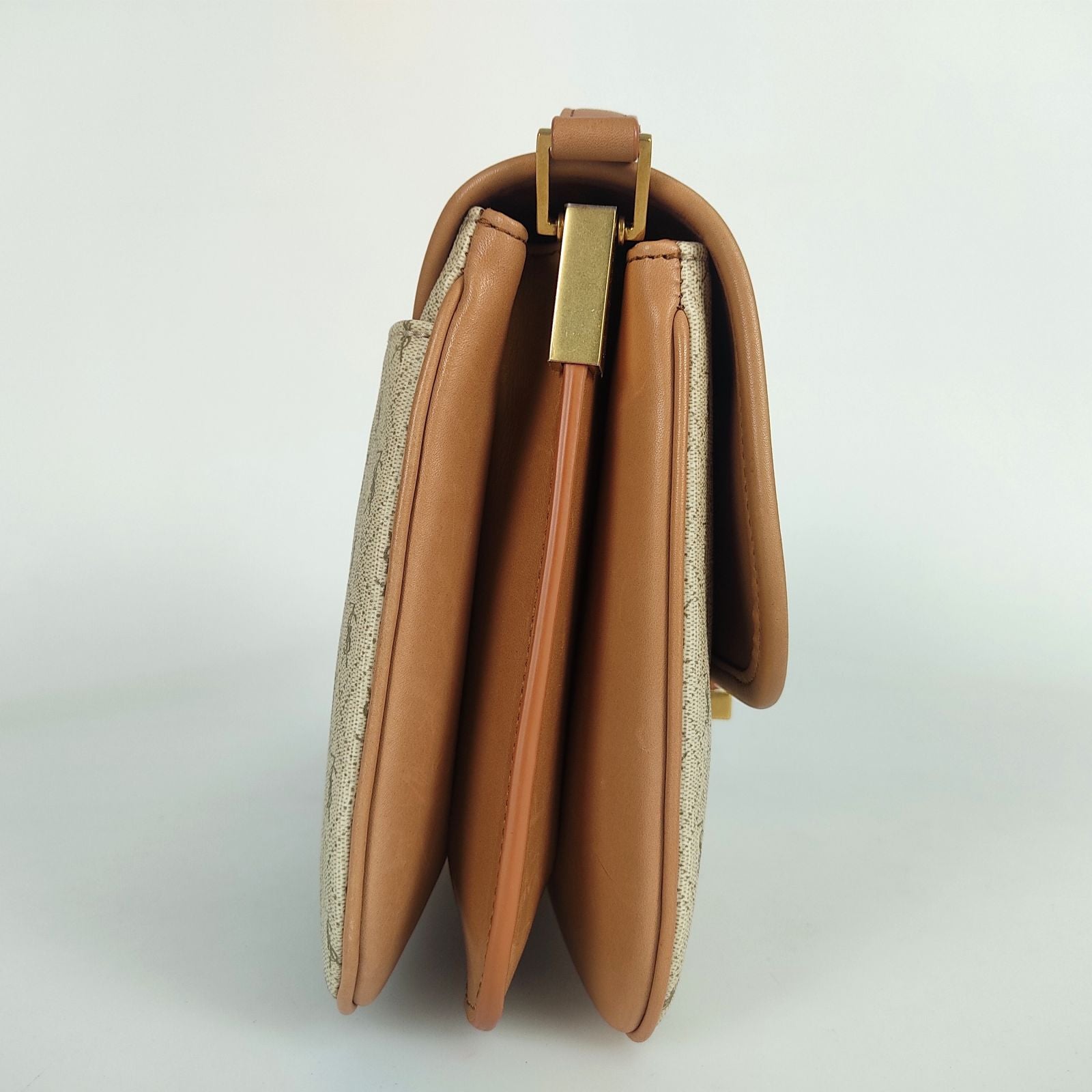 SAINT LAURENT Saint Laurent Le Monogramme shoulder bag in beige coated canvas