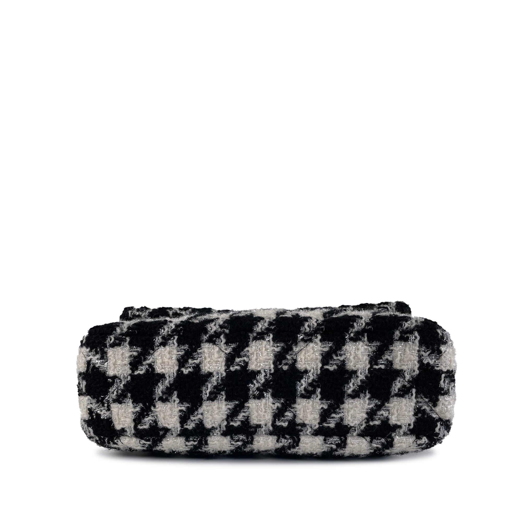 CHANEL Medium Tweed 19 Flap Bag