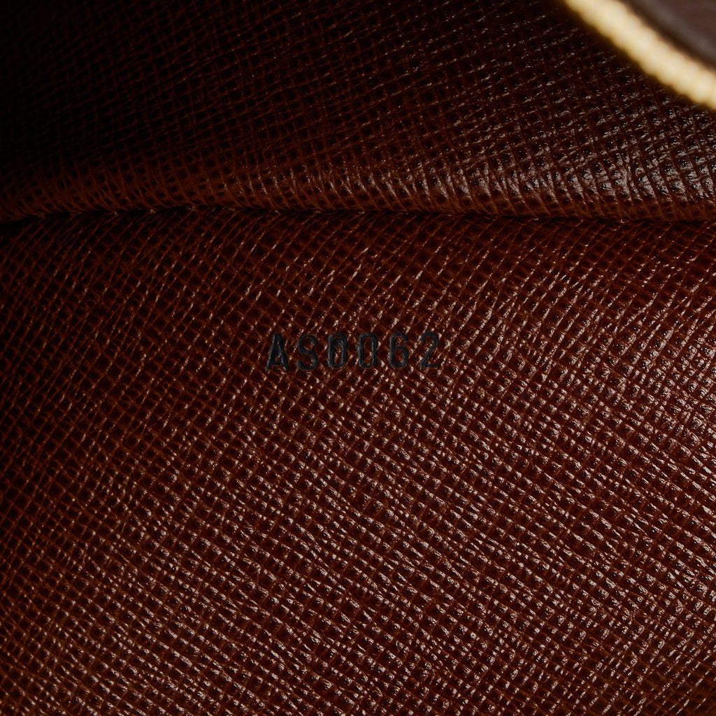 LOUIS VUITTON Monogram Boulogne 30 Shoulder Bag