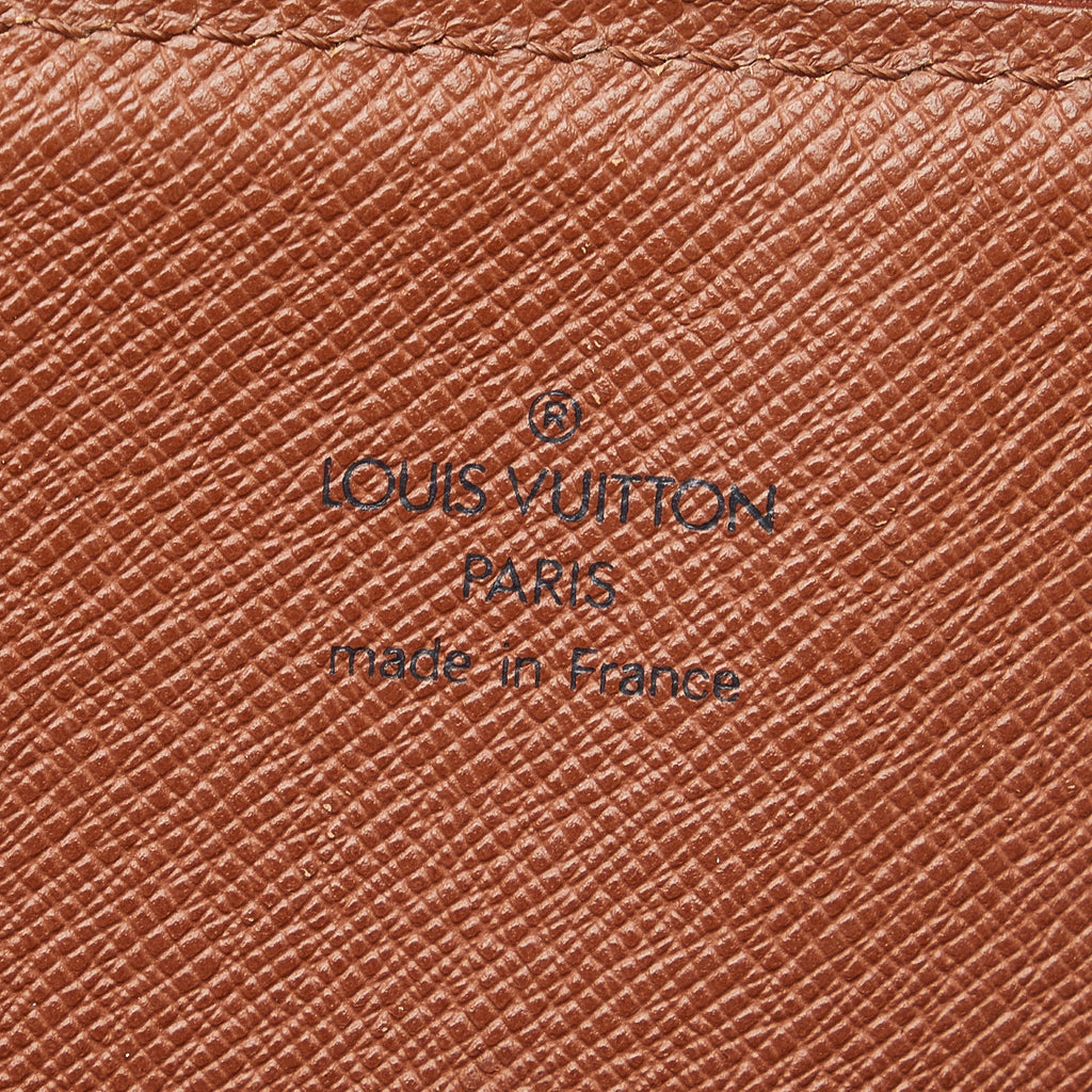 LOUIS VUITTON Monogram Poche-Documents Portfolio 30 Clutch Bag