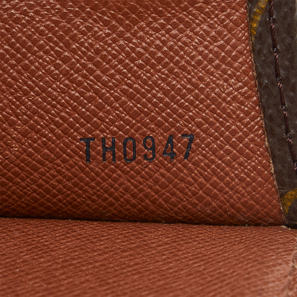 LOUIS VUITTON Monogram Poche-Documents Portfolio 30 Clutch Bag