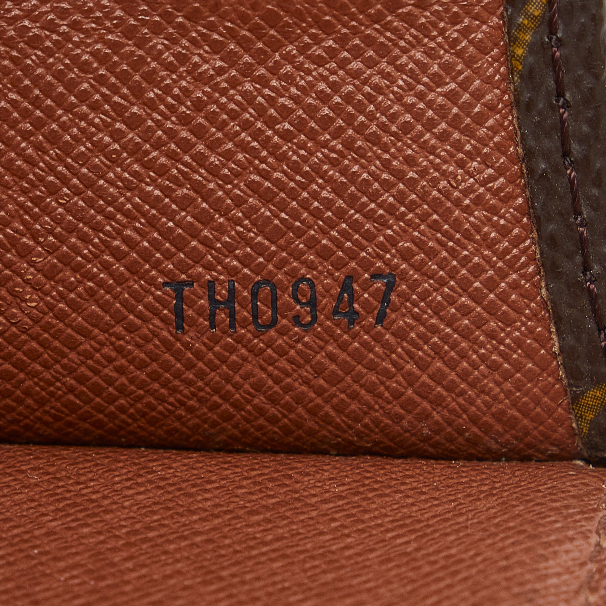 LOUIS VUITTON Monogram Poche-Documents Portfolio 30 Clutch Bag