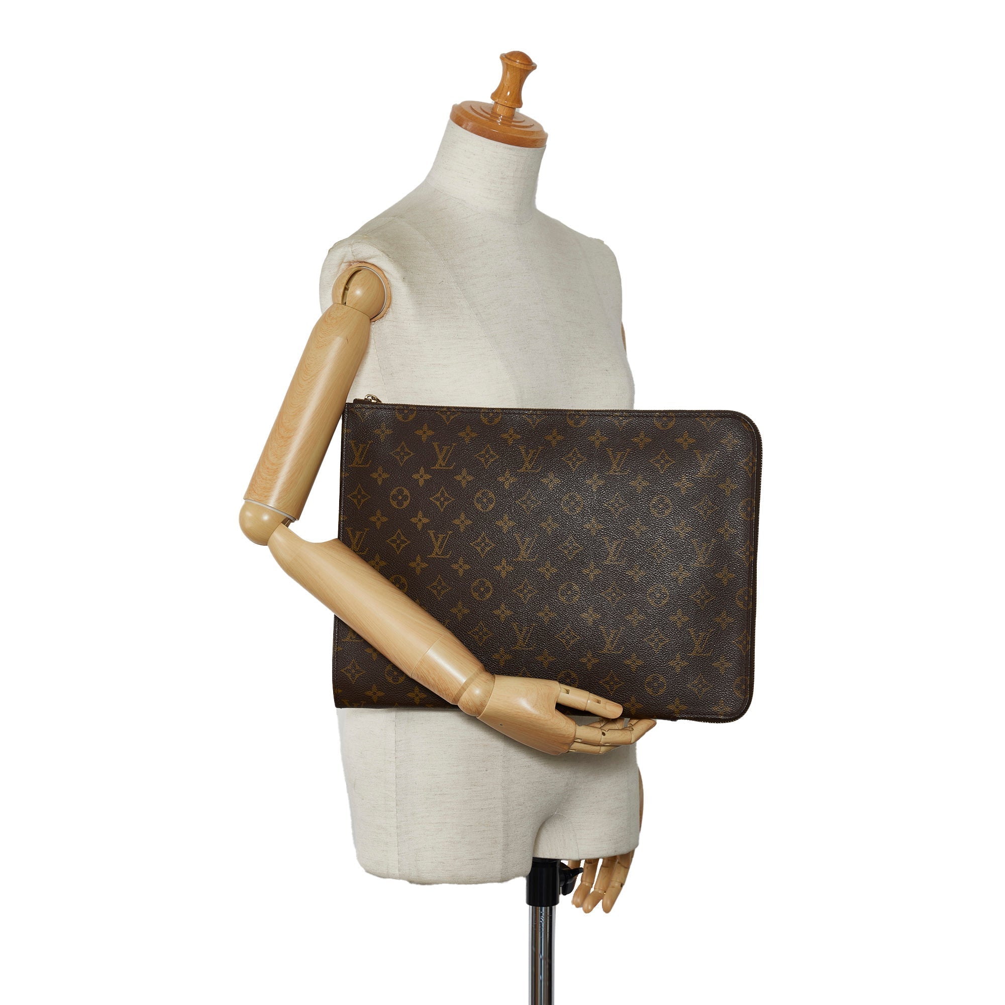 LOUIS VUITTON Monogram Poche-Documents Portfolio 30 Clutch Bag
