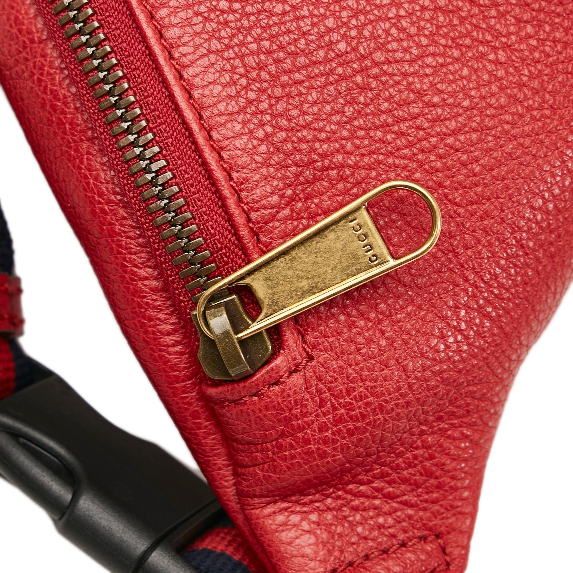 Gucci Logo Belt Bag Red