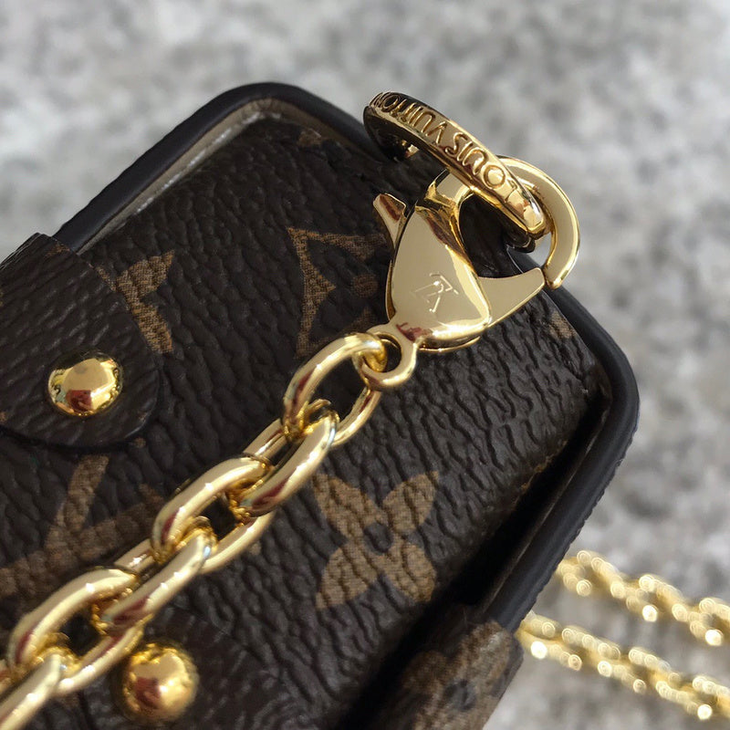 Louis Vuitton Luxury Bags 1815