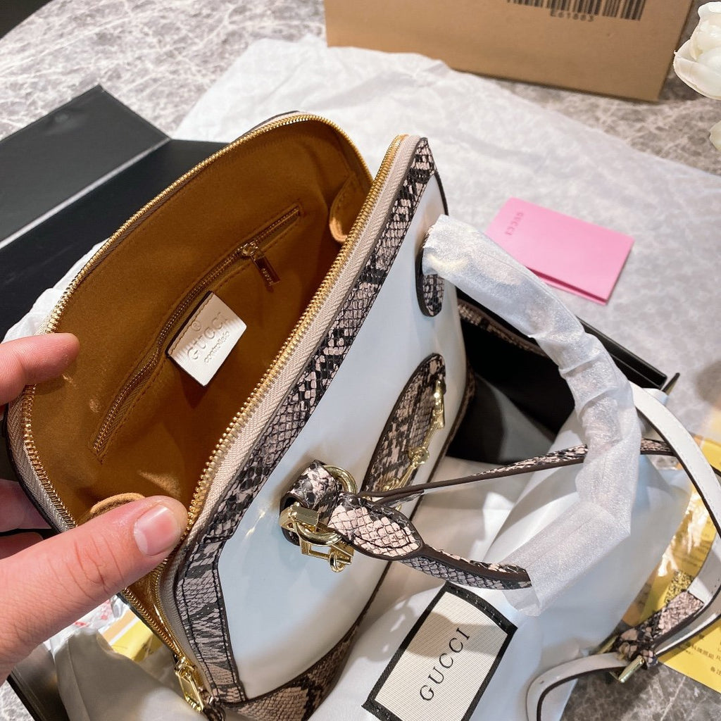 Designer Handbags Gucci 047