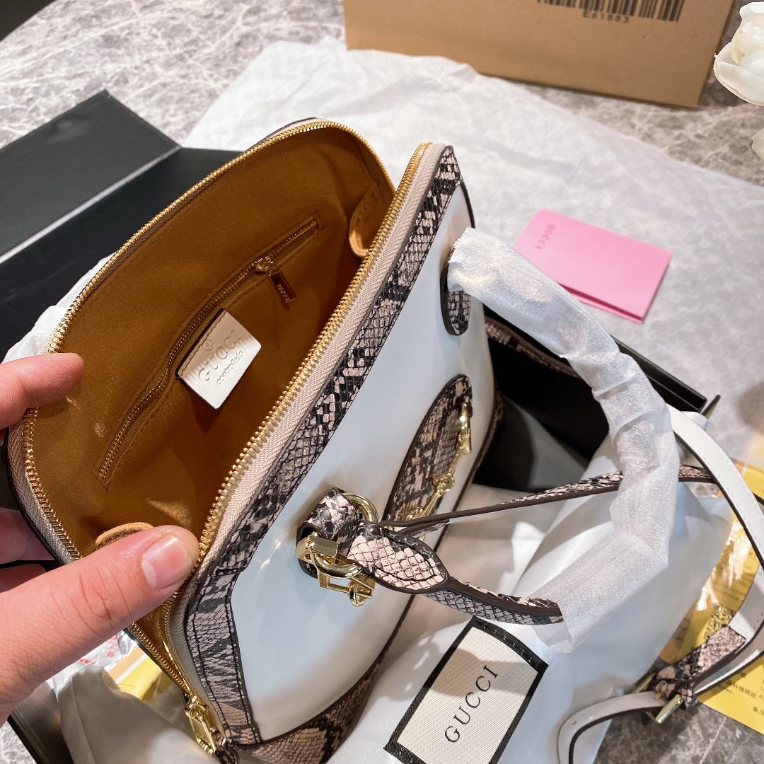 Designer Handbags Gucci 047
