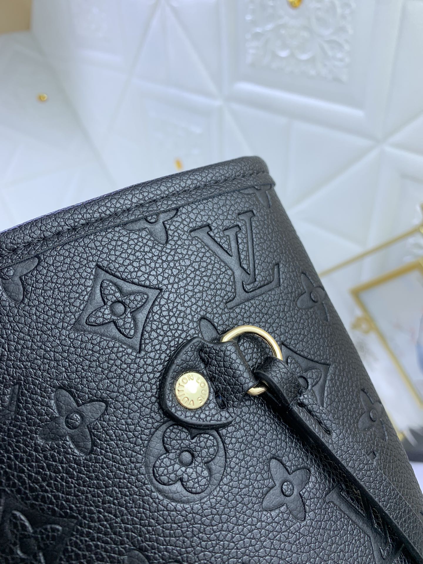 Luxury Bags Louis Vuitton  859