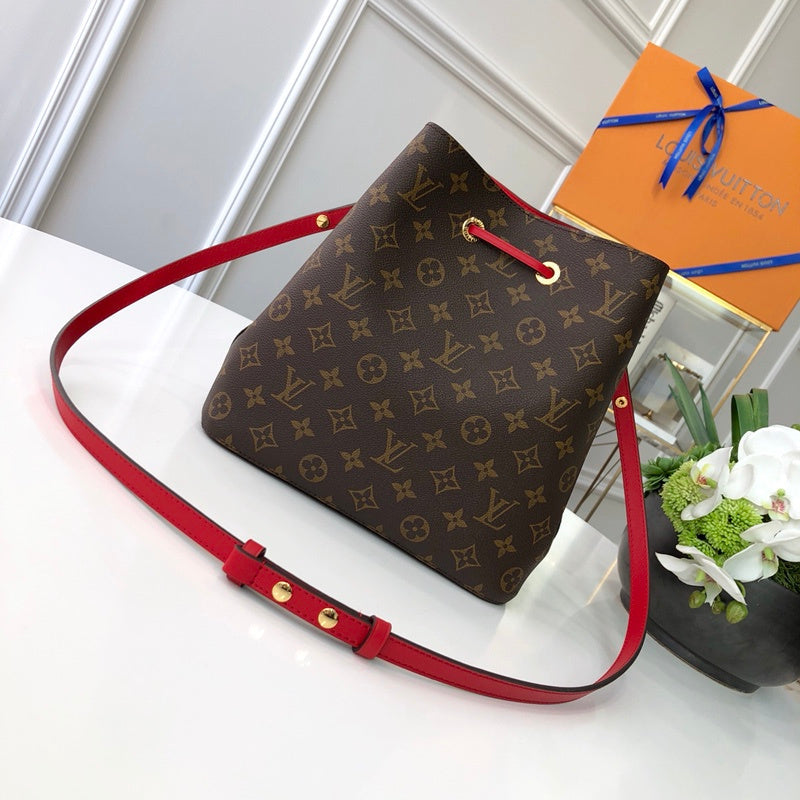 Louis Vuitton Luxury Bags 2692