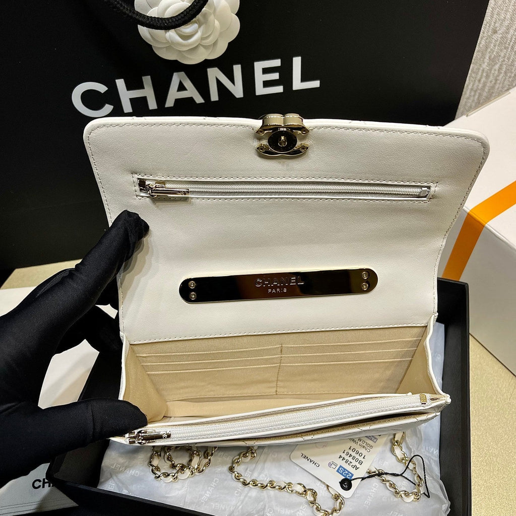 Chanel - Luxury Bag - CHL - 715