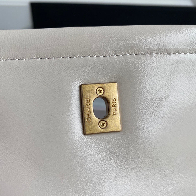 aura-bags - Chanel Bags - 7495