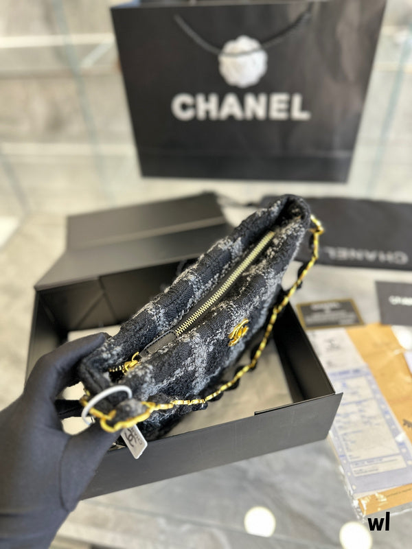aura-bags - Chanel Bags - 7064
