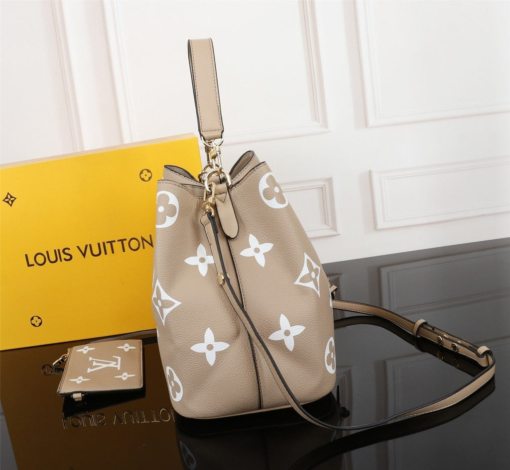 Designer Handbags Louis Vuitton 032