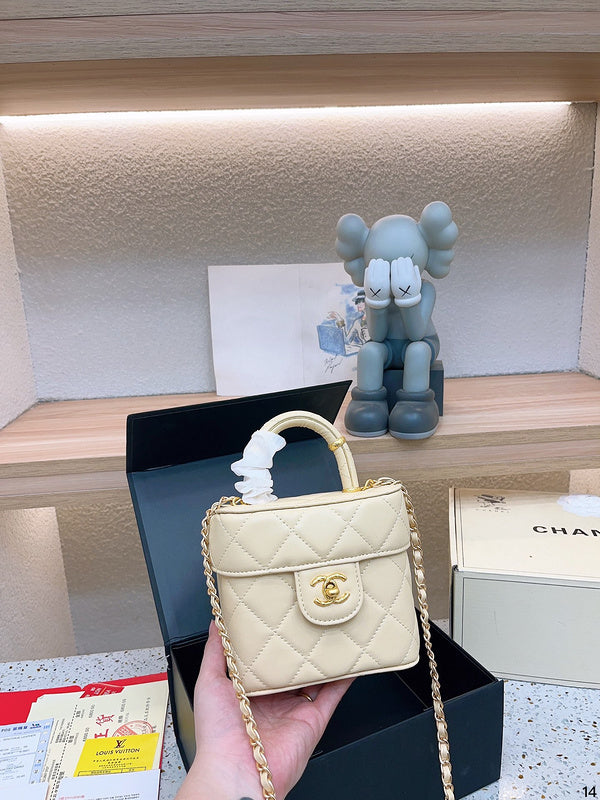 aura-bags - Chanel Bags - 6894