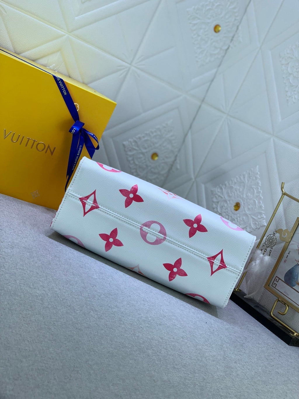Luxury Bags Louis Vuitton  817