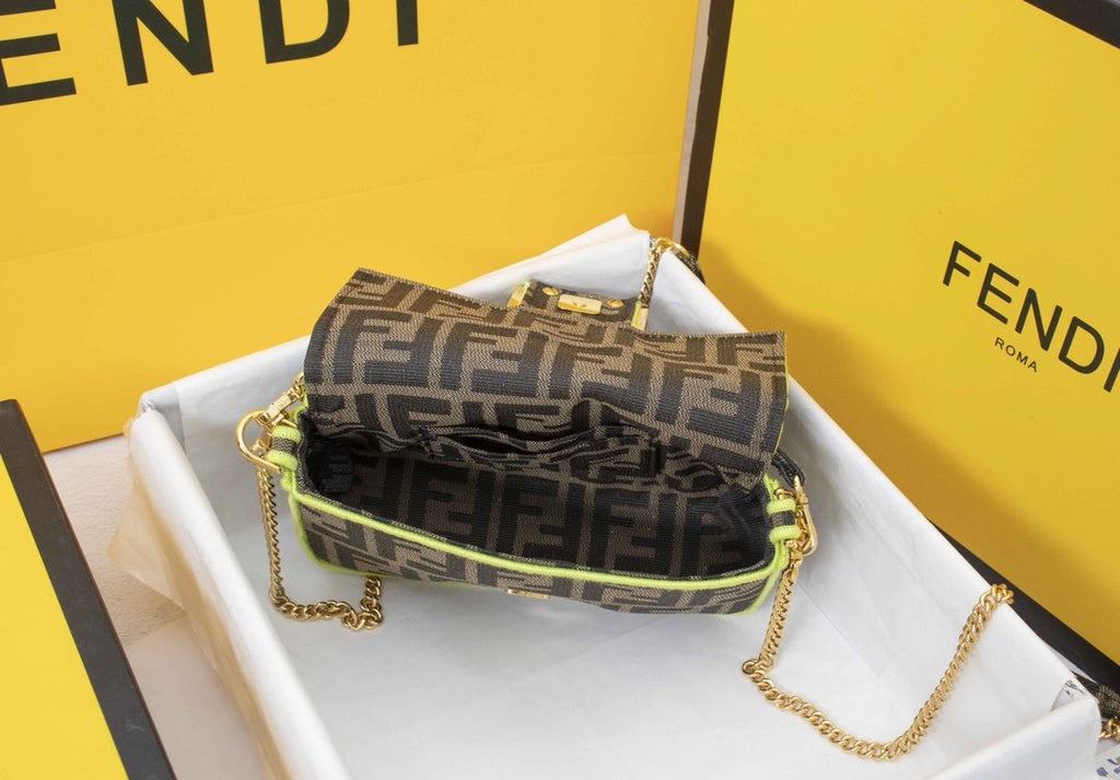 Designer Handbags Fendi 162