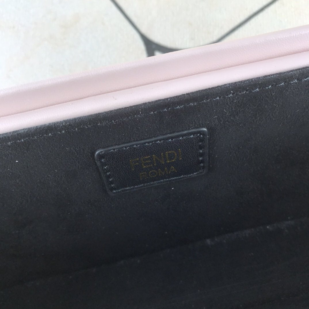 Designer Handbags Fendi 052
