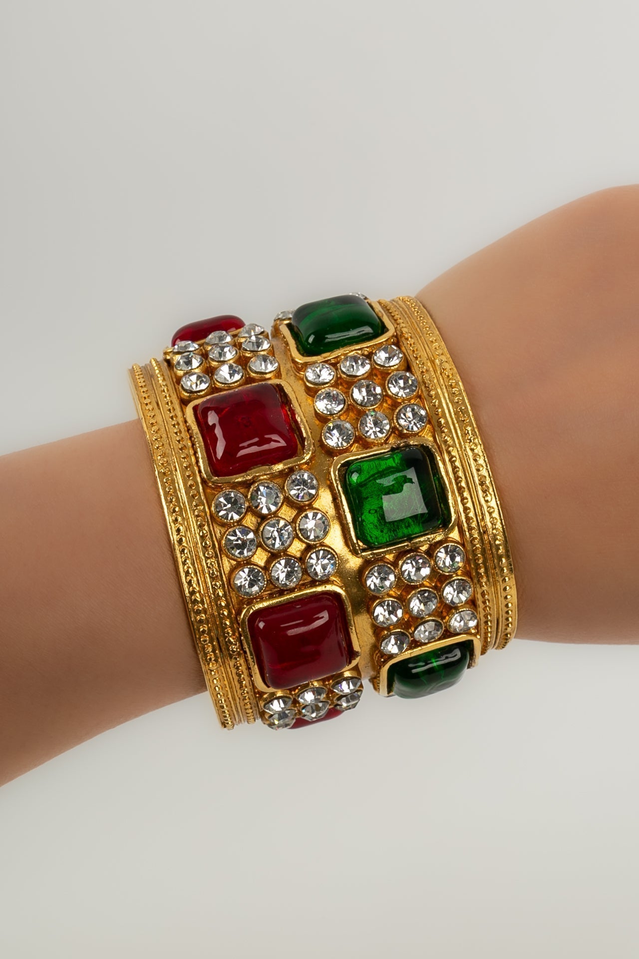 Bracelet manchette Chanel