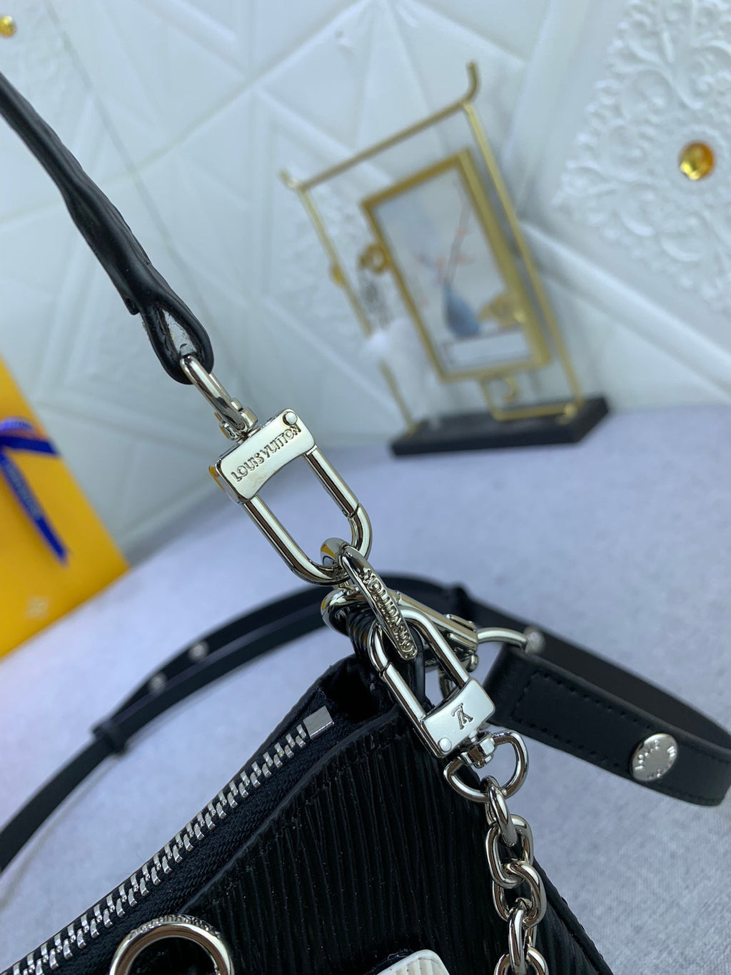 Luxury Bags Louis Vuitton  770