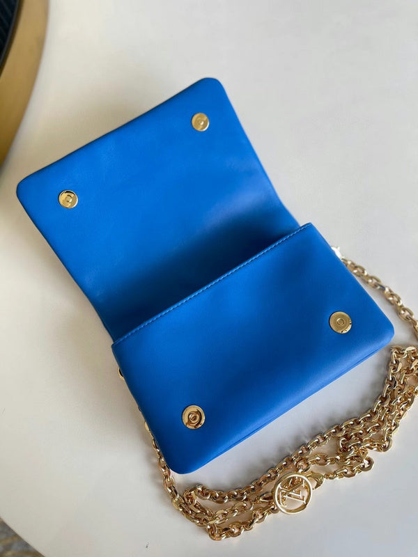 Louis Vuitton Luxury Bags 2469