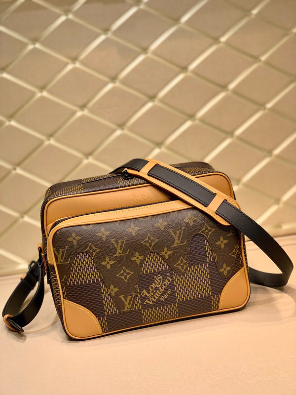 Louis Vuitton Luxury Bags 2650