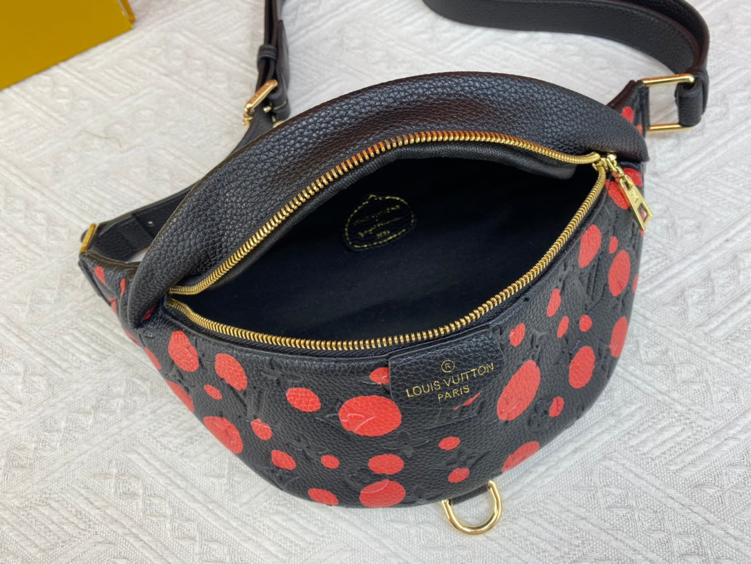 Luxury Bags Louis Vuitton  831