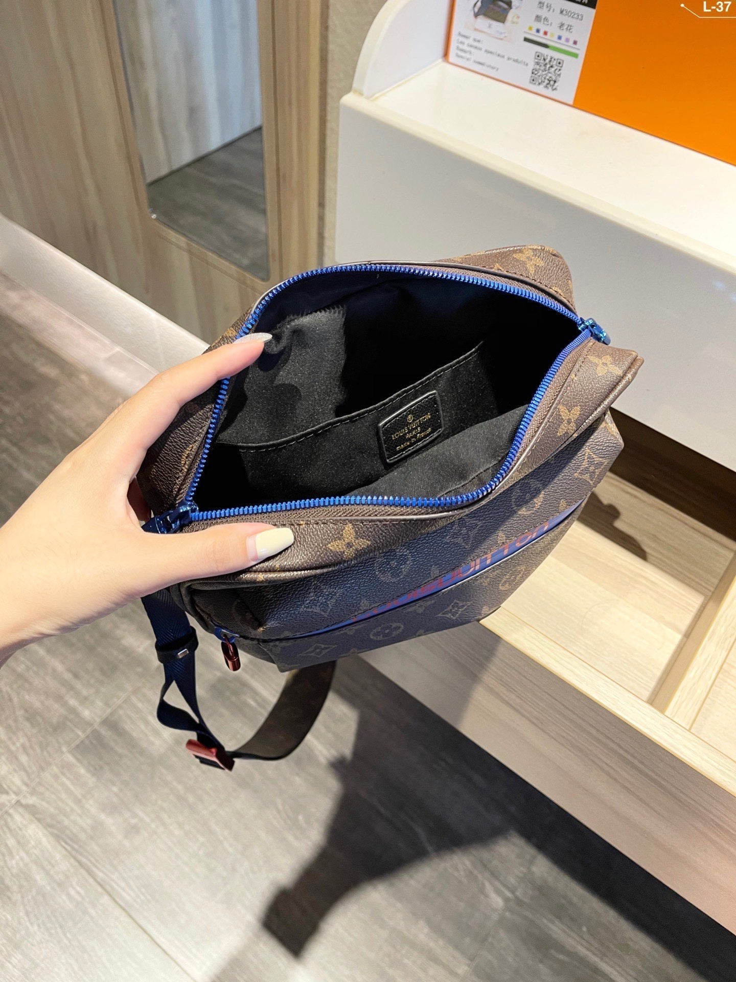 Designer Handbags louis vuitton 506