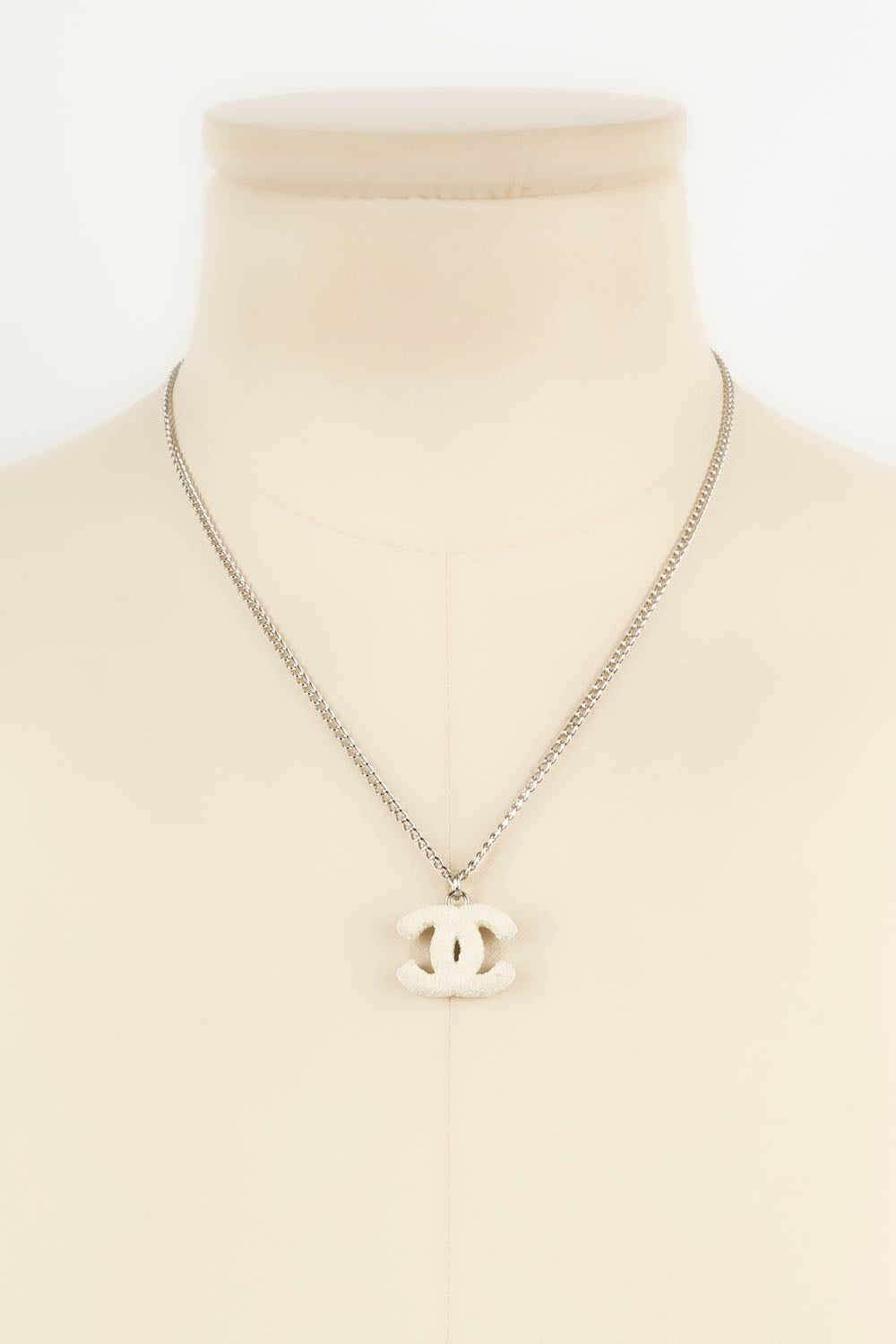 Collier cc Chanel