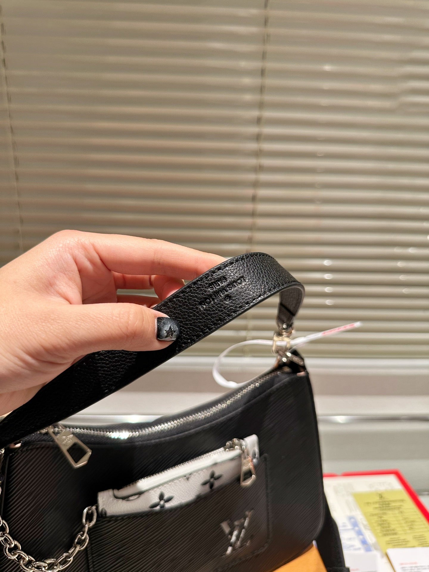 Luxury Bags Louis Vuitton  774