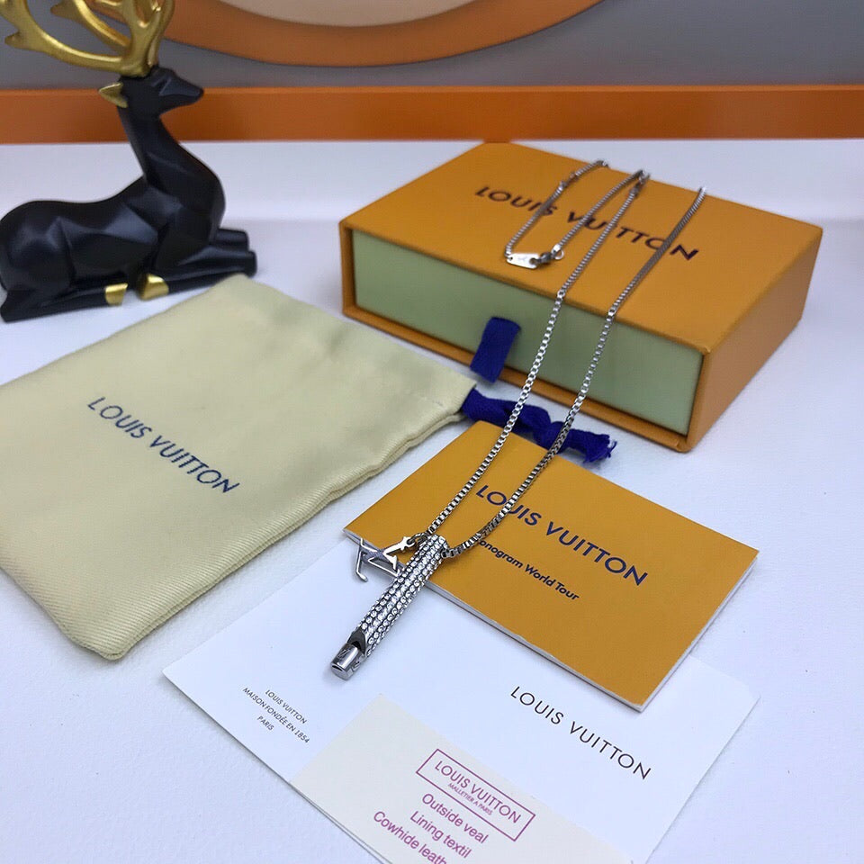 BG - Holiday Necklace louis vuitton016