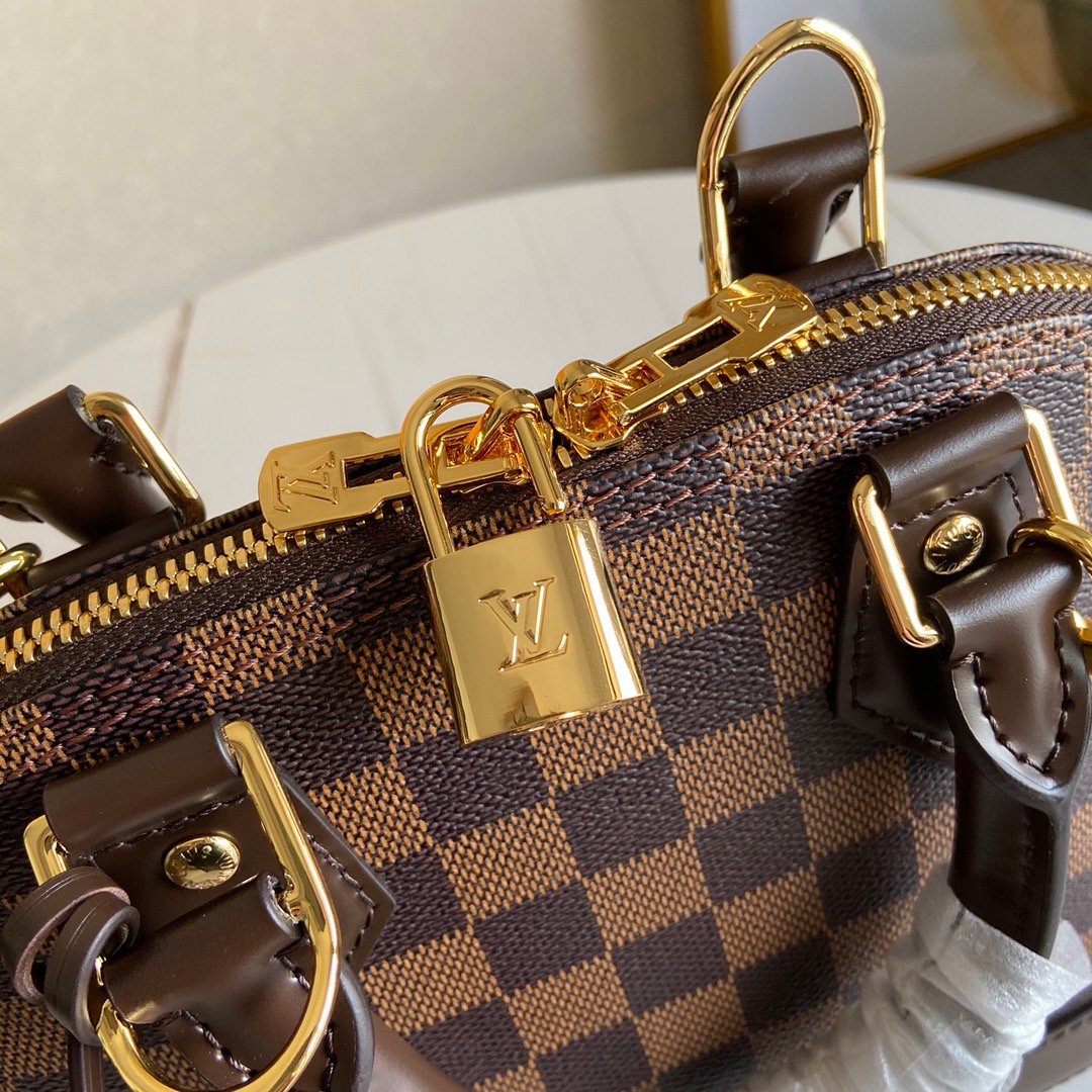 Designer Handbags Louis Vuitton 142