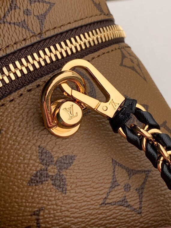 Louis Vuitton Luxury Bags 2674