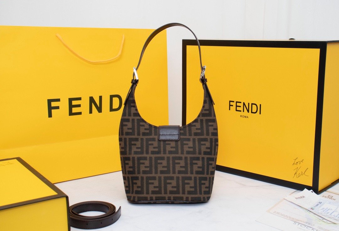 Designer Handbags Fendi 018