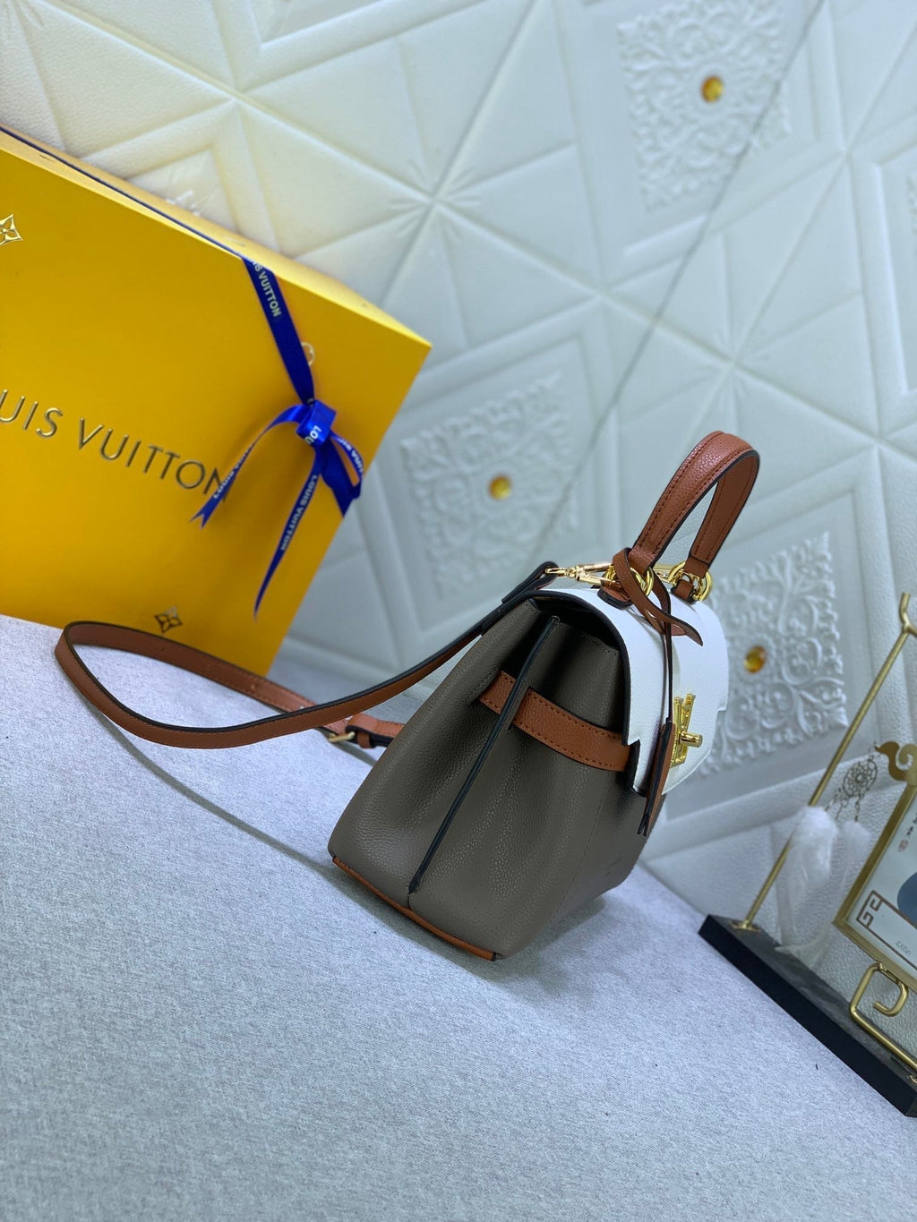 Luxury Bags Louis Vuitton  743