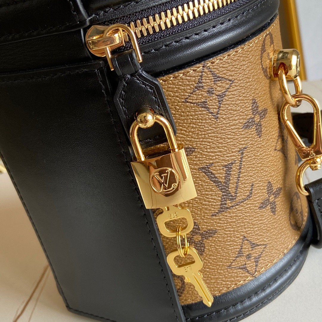 Designer Handbags louis vuitton 156